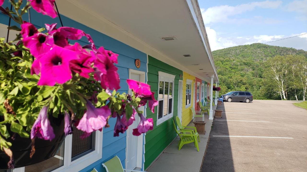 Cornerstone Motel Chéticamp Kültér fotó